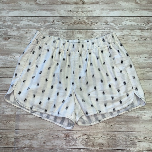 Madewell Pants - Madewell Diamond Dot Pull On Shorts